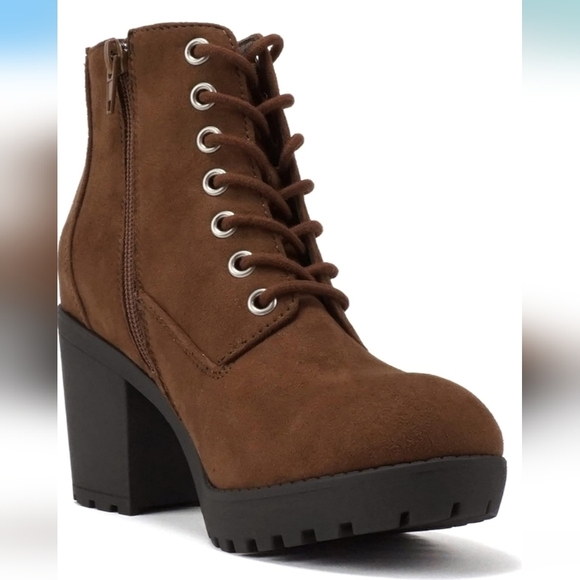 Soda Shoes - Soda Brown Faux- Suede Lug Sole Chunky Heel Ankle Bootie Lace up Side Zipper 8.5